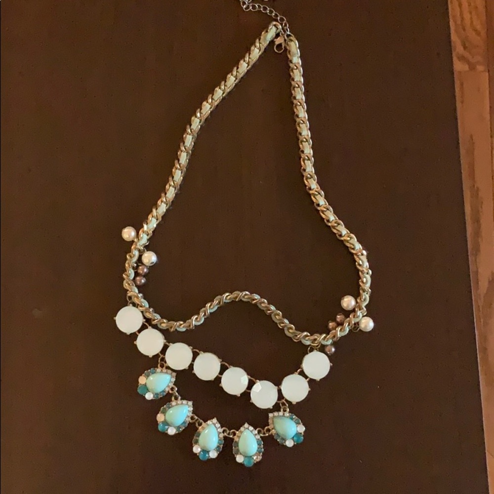 Blue jewel necklace